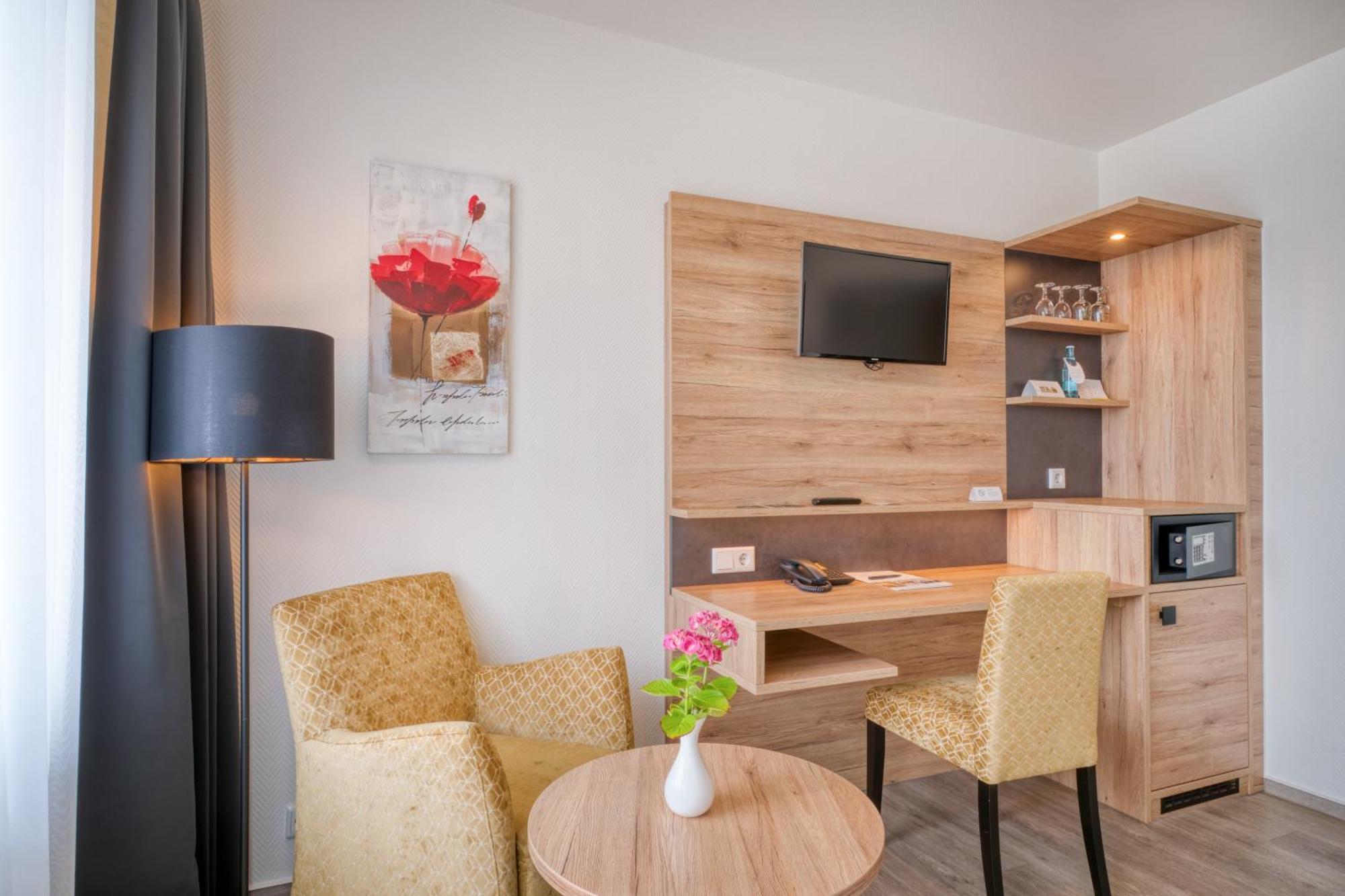 Hotel Wiehen-Therme Hullhorst Εξωτερικό φωτογραφία