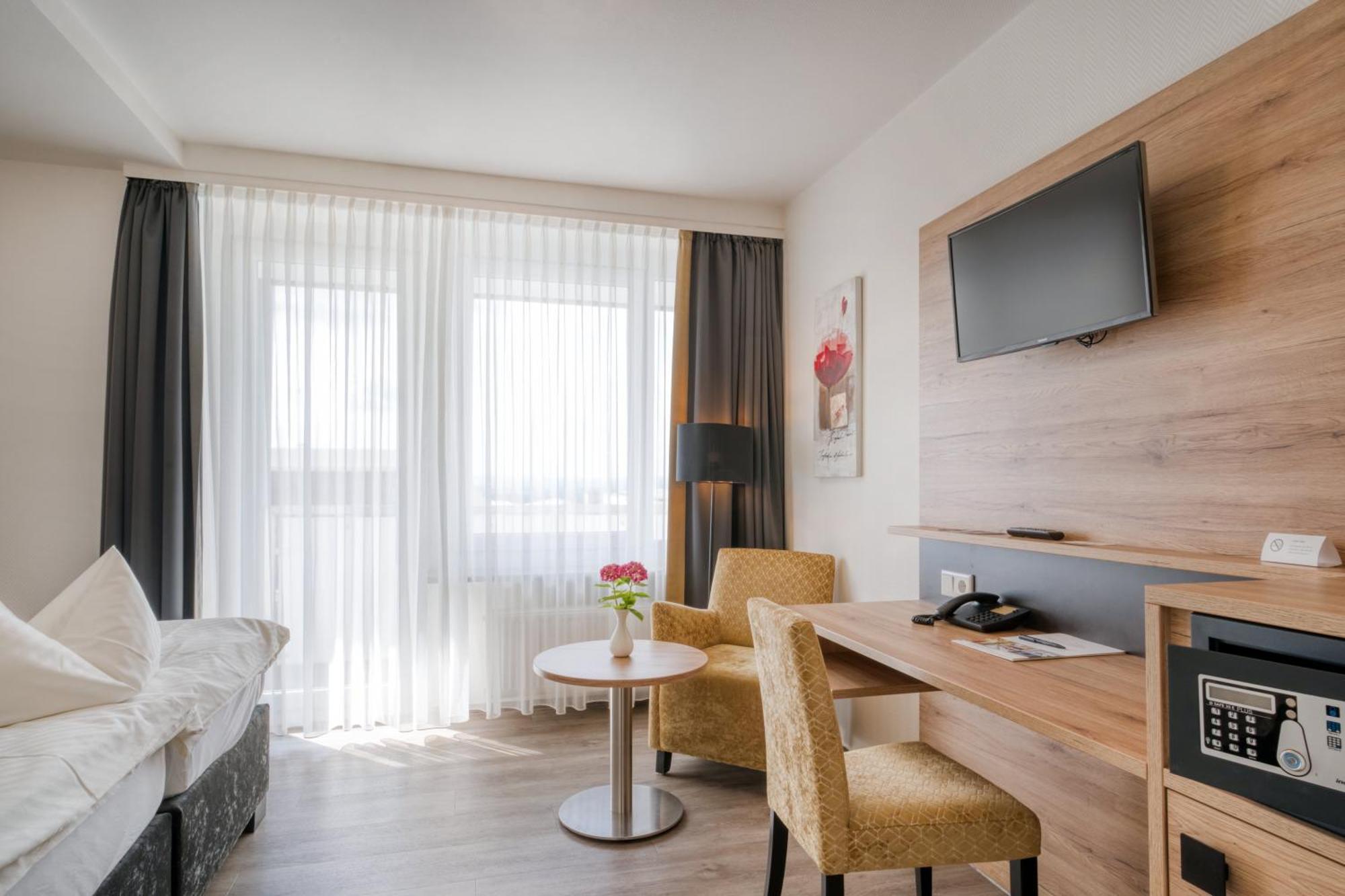 Hotel Wiehen-Therme Hullhorst Εξωτερικό φωτογραφία